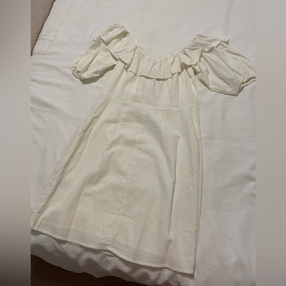 NWT CREAM colored linen off the shoulder dress